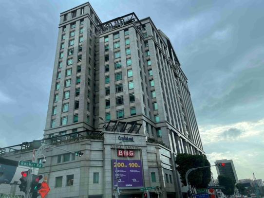 BUGIS JUNCTION TOWER